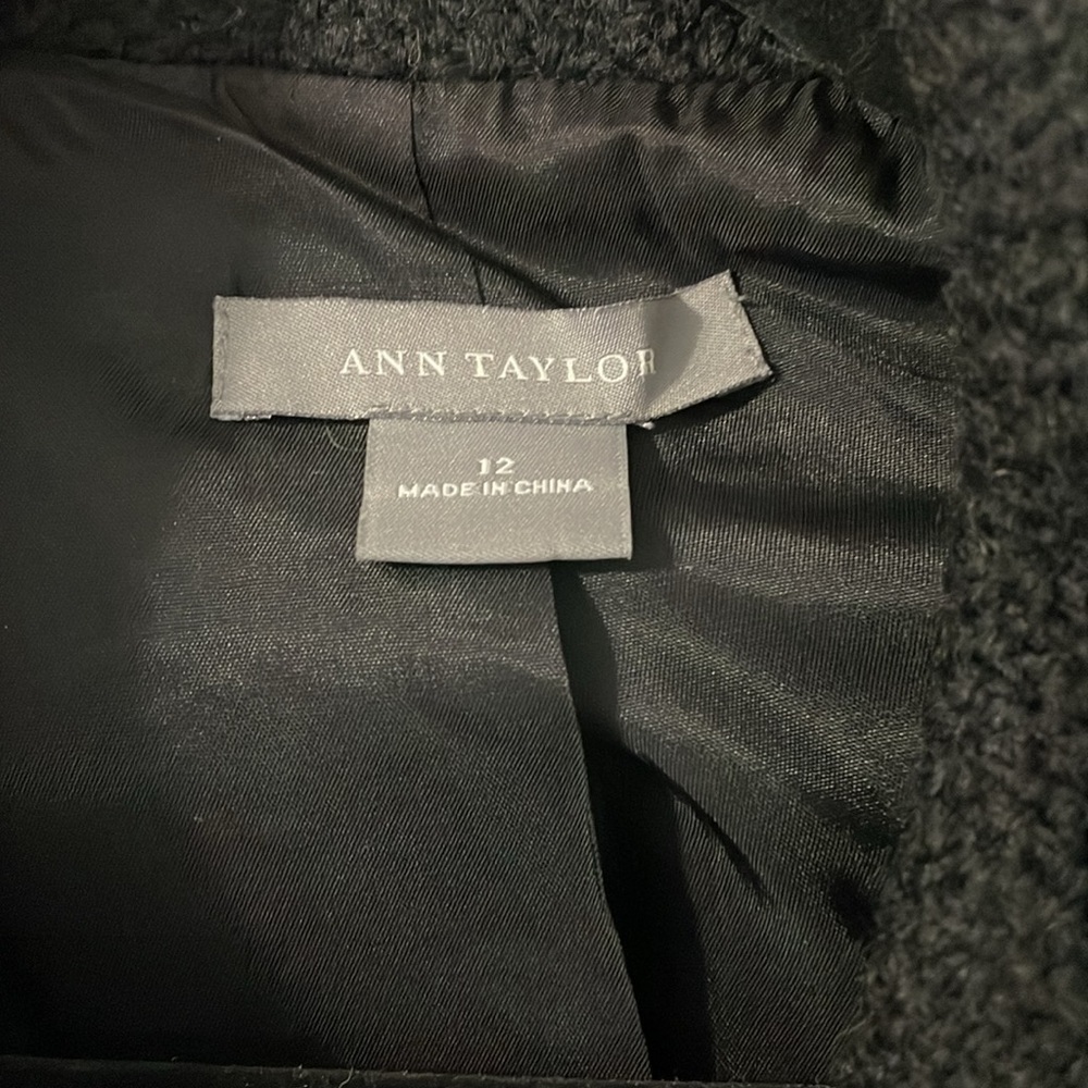 Ann Taylor 100% Wool Like New Black Blazer Jacket 3/4 Bishop Sleeves Size 12 - Picture 4 of 10